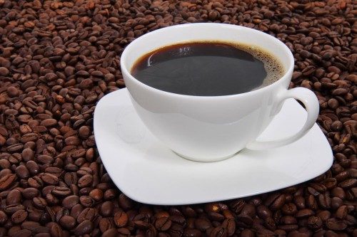 قهوه احساس خستگی شما را کمتر و هشیاریتان را بیشتر می کند
