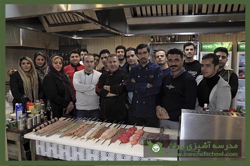 انواع روش های پخت کباب های لذیذ در دوره آموزشی مدرسه آشپزی ایران